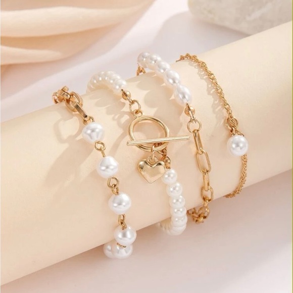 ✨NEW 4 Piece Pearl Beaded QT Buckle Bracelet - Picture 3 of 5